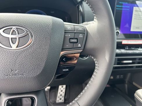 New 2026 Toyota Camry SE FWD image 19