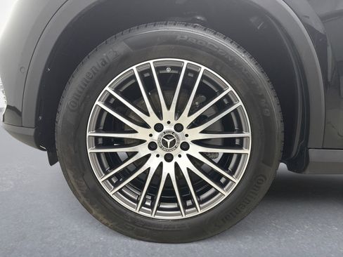 Used 2025 Mercedes-Benz GLC 300 4MATIC image 27