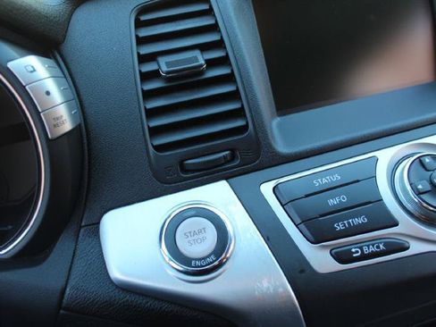 Used 2009 Nissan Murano SL w/ Technology Pkg FWD image 19