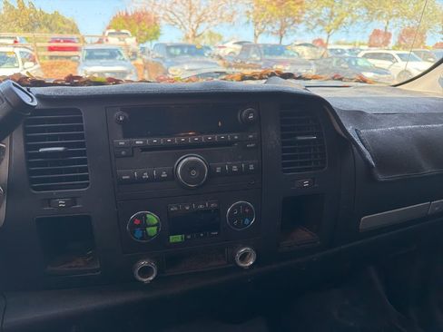 Used 2007 Chevrolet Silverado 1500 LT w/ 1LT Convenience Package RWD image 13