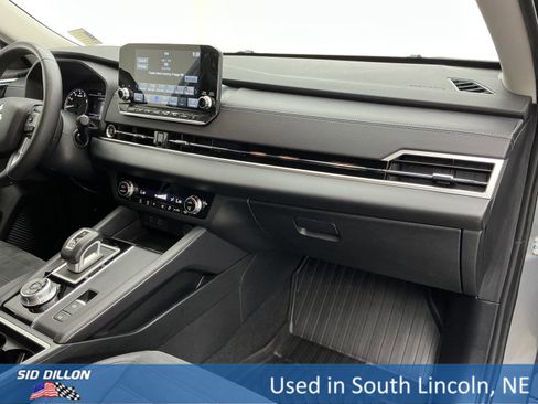 Used 2023 Mitsubishi Outlander SE image 35