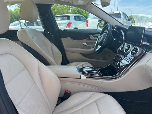 Used 2016 Mercedes-Benz C 300 4MATIC Sedan image 23
