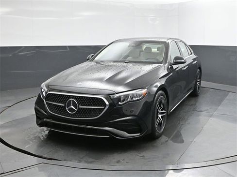 New 2026 Mercedes-Benz E 350 4MATIC Sedan image 30