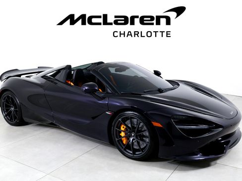 Used 2024 McLaren 750S Spider RWD image 2