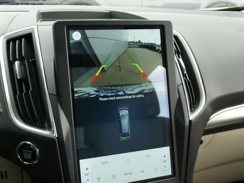 Certified 2022 Ford Edge Titanium w/ Class II Trailer Tow Package AWD/4WD image 26