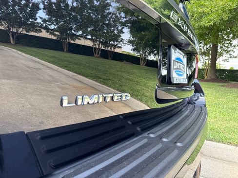 Used 2016 Ford Expedition Limited AWD/4WD image 7