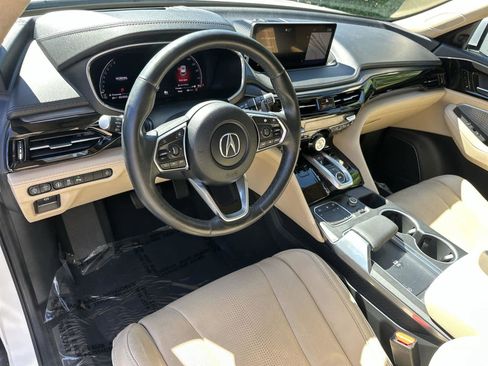 Used 2023 Acura MDX SH-AWD w/ Advance Package image 2