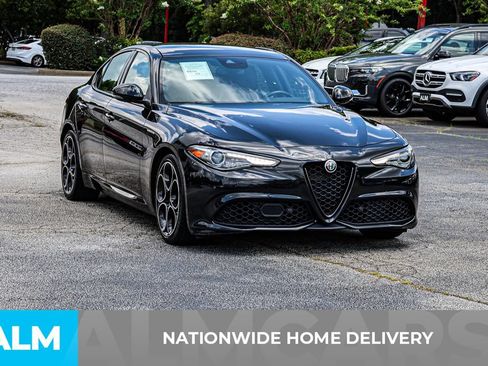 Used 2022 Alfa Romeo Giulia Veloce RWD image 5