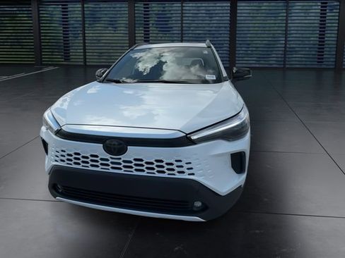 Used 2026 Toyota Corolla Cross XSE w/ Convenience Package image 3