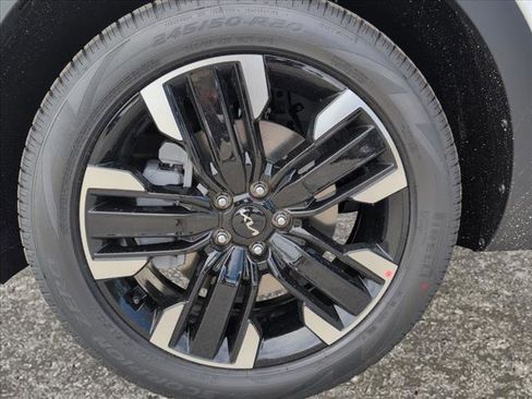 New 2025 Kia Telluride SX w/ SX Captain's Chair Package image 16