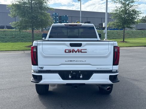 Used 2026 GMC Sierra 2500 Denali AWD/4WD image 9