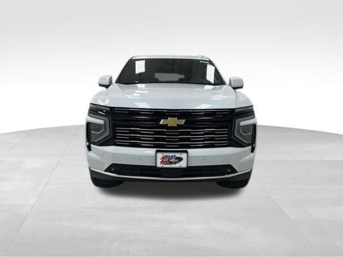 New 2026 Chevrolet Suburban High Country AWD/4WD image 2