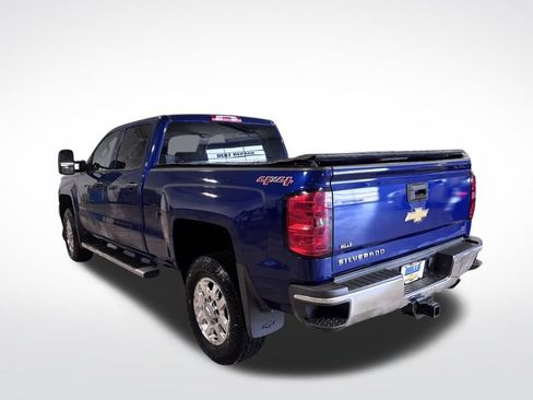 Used 2015 Chevrolet Silverado 2500 LT w/ LT Convenience Package image 5