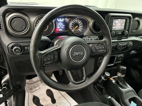 Used 2021 Jeep Wrangler Unlimited Sport AWD/4WD image 4