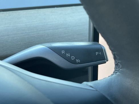 Used 2023 Tesla Model 3 Standard Range RWD image 16