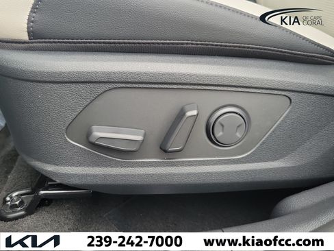 New 2026 Kia Sportage EX FWD image 23