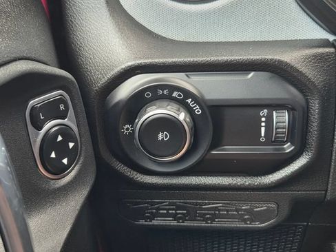 Used 2024 Jeep Wrangler Sport AWD/4WD image 21