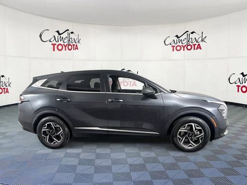 Used 2025 Kia Sportage LX FWD image 9