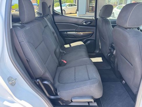 Used 2017 GMC Acadia SLE AWD/4WD image 23