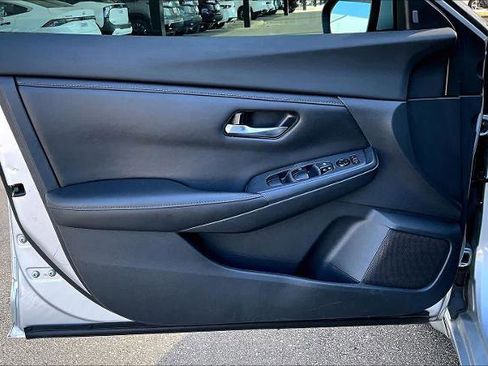 Certified 2021 Nissan Sentra S image 21