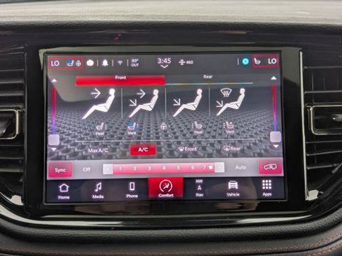 Used 2024 Dodge Durango R/T RWD image 29