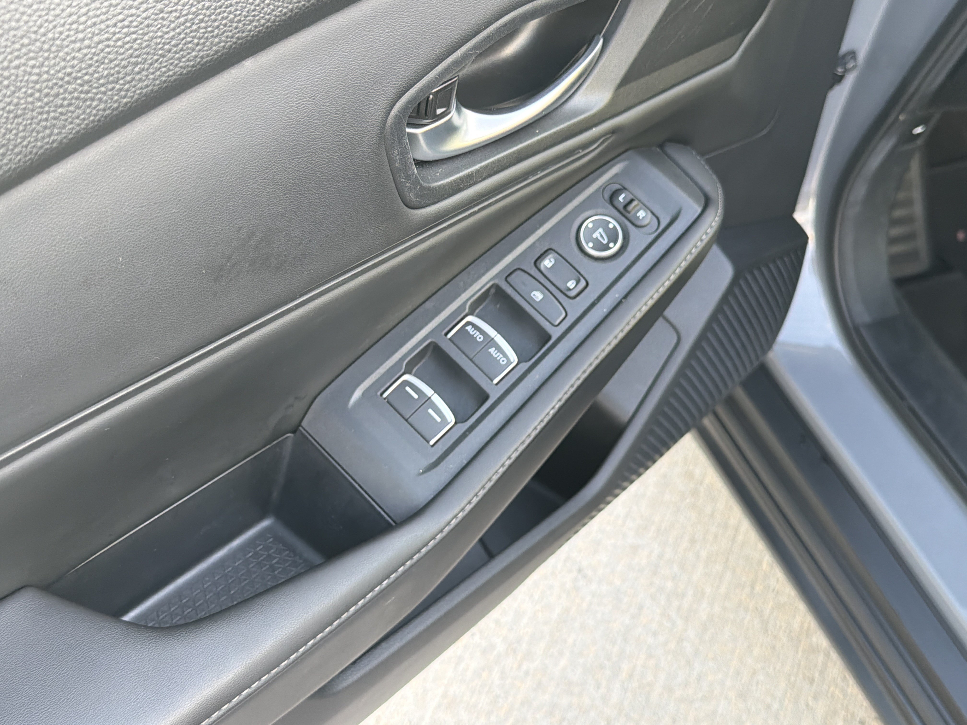 Used 2024 Honda Accord Sport image 15