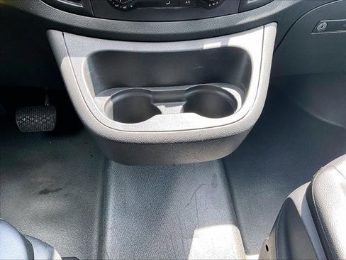 Used 2022 Mercedes-Benz Metris image 24