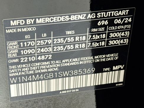 Certified 2025 Mercedes-Benz GLB 250 image 31