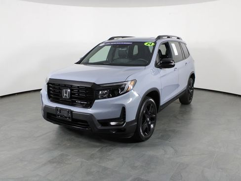 Used 2024 Honda Passport Black Edition image 2