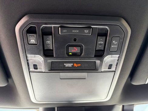 Used 2025 Toyota Tundra Platinum w/ TRD Off-Road Package image 22