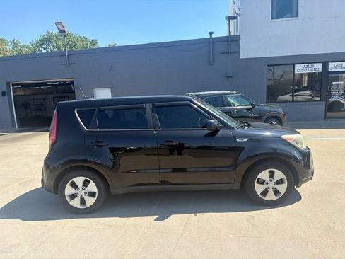 Used 2016 Kia Soul FWD image 8