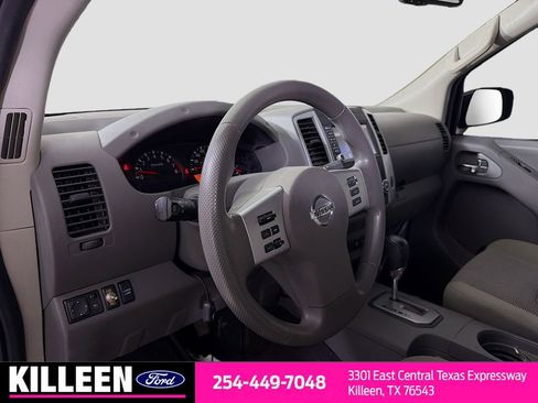 Used 2020 Nissan Frontier SV w/ Midnight Edition Floor Mats image 10