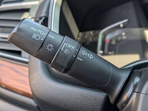 Used 2019 Honda CR-V Touring image 17