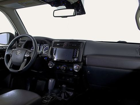 Used 2021 Toyota 4Runner Venture image 14