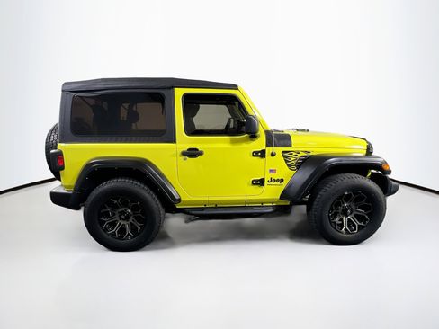 Used 2022 Jeep Wrangler Sport AWD/4WD image 4