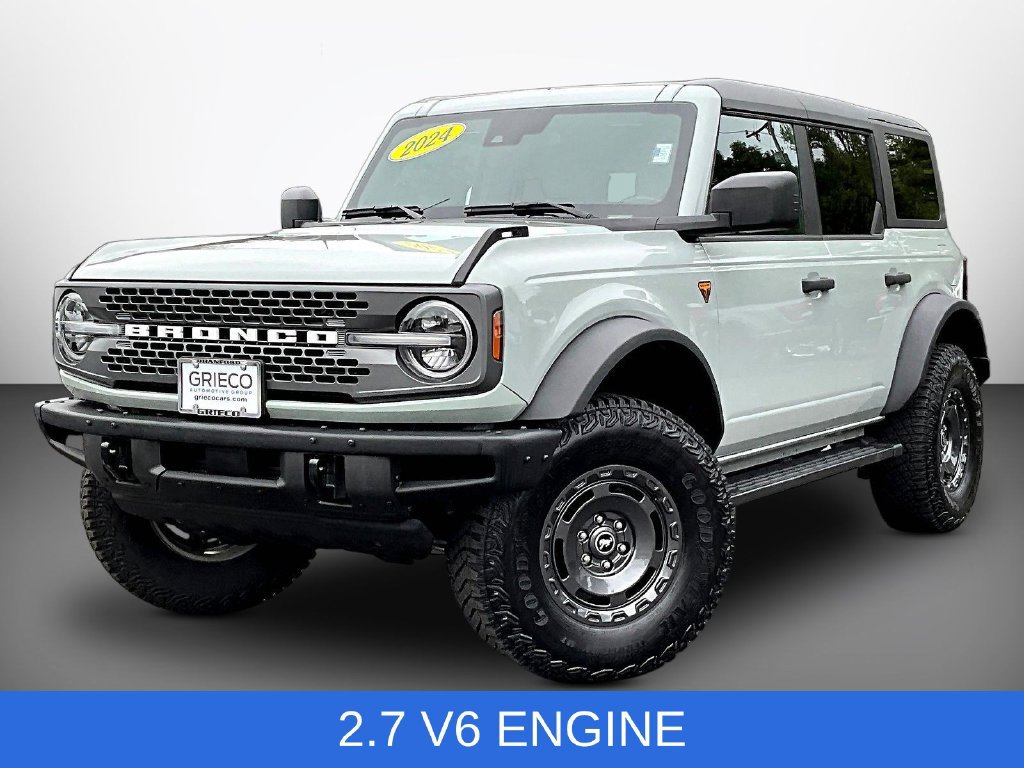 Used 2024 Ford Bronco Badlands AWD/4WD image 3