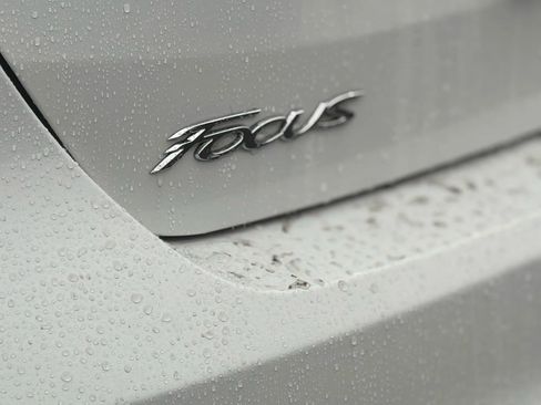 Used 2015 Ford Focus SE image 31