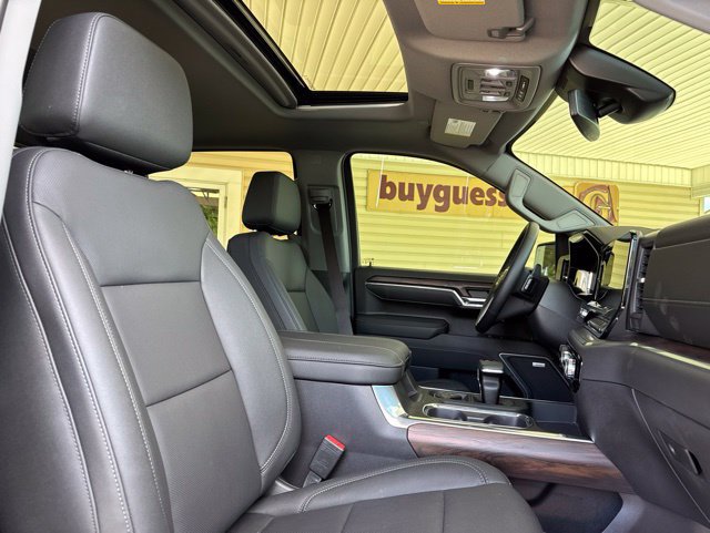 Used 2026 GMC Sierra 1500 SLT w/ SLT Premium Plus Package AWD/4WD image 31