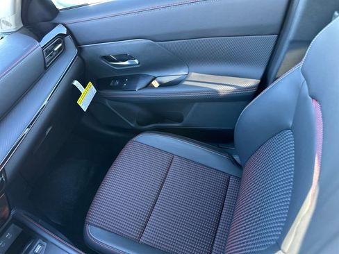 New 2025 Nissan Kicks SR image 25