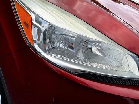Used 2015 Ford Escape Titanium FWD image 32