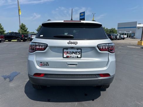 New 2025 Jeep Compass Latitude w/ Altitude Special Edition image 12