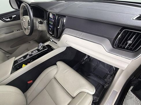 Used 2025 Volvo XC60 T8 Ultra w/ Protection Package Premier image 32