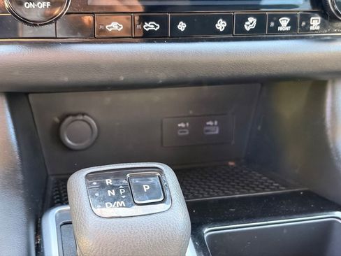 Certified 2025 Nissan Pathfinder SV AWD/4WD image 25