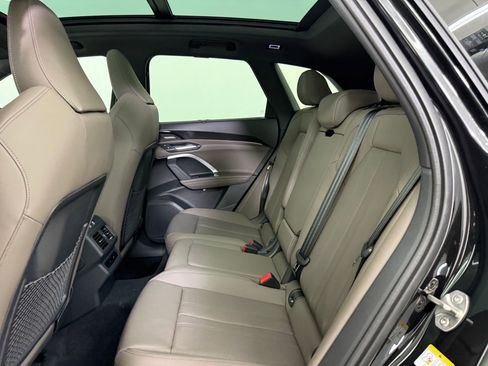 New 2025 Audi Q5 Premium Plus image 15