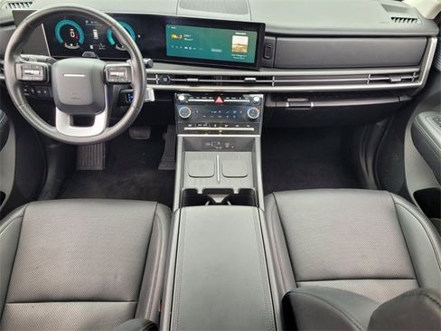 Used 2024 Hyundai Santa Fe SEL image 11