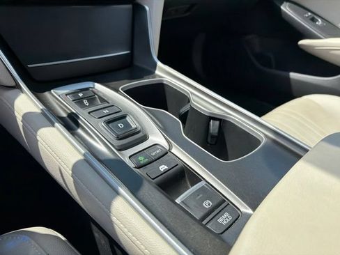 Used 2020 Honda Accord Touring image 20