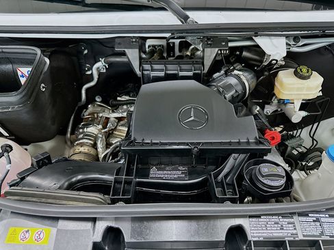 Used 2023 Mercedes-Benz Sprinter 144 Cargo image 26