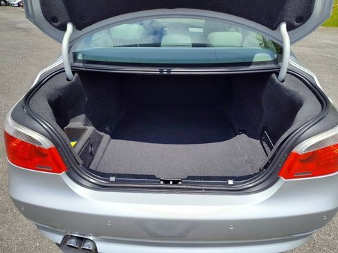 Used 2005 BMW 545i Sedan image 12