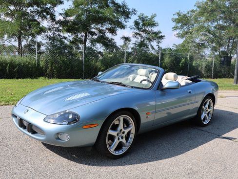 Used 2003 Jaguar XK8 Convertible RWD image 1