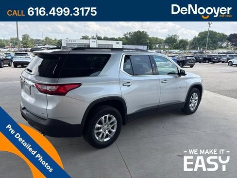 Used 2019 Chevrolet Traverse LT FWD image 8